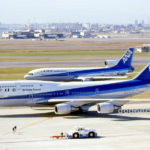 羽田空港をタキシングするAircraft Registration Number :JA8955＆JA8509。