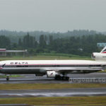 成田空港に着陸したデルタ航空/N801DE機。Delta Air Lines McDonnell Douglas MD-11 /Aircraft Registration Number : N801DE